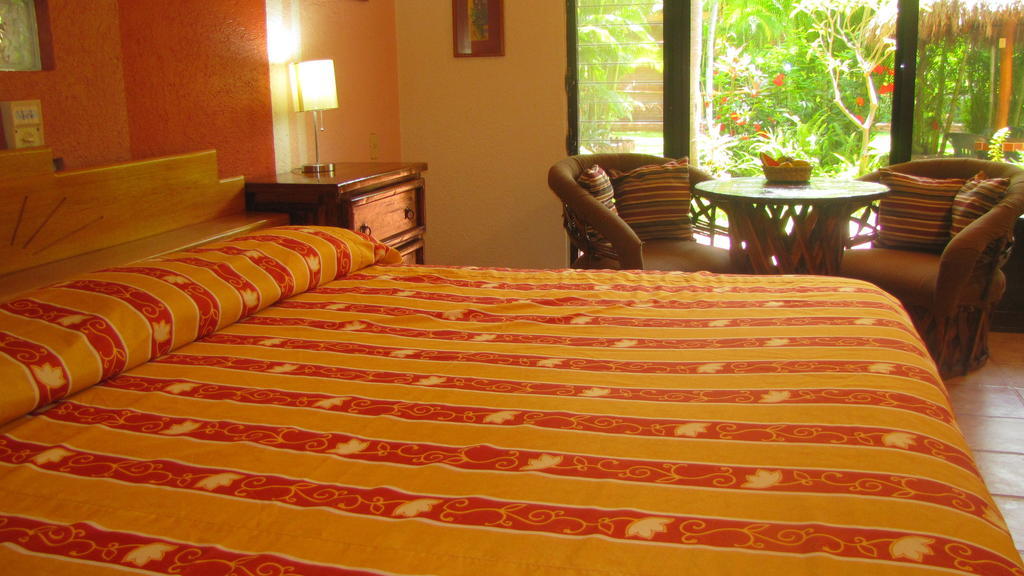La Paloma Oceanfront Retreat Hotel ซาน พาทริชิโอ เมลาเก ภายนอก รูปภาพ