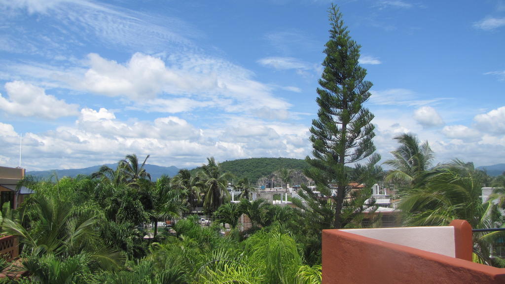La Paloma Oceanfront Retreat Hotel ซาน พาทริชิโอ เมลาเก ภายนอก รูปภาพ