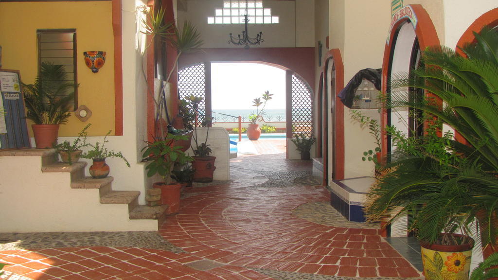 La Paloma Oceanfront Retreat Hotel ซาน พาทริชิโอ เมลาเก ภายนอก รูปภาพ